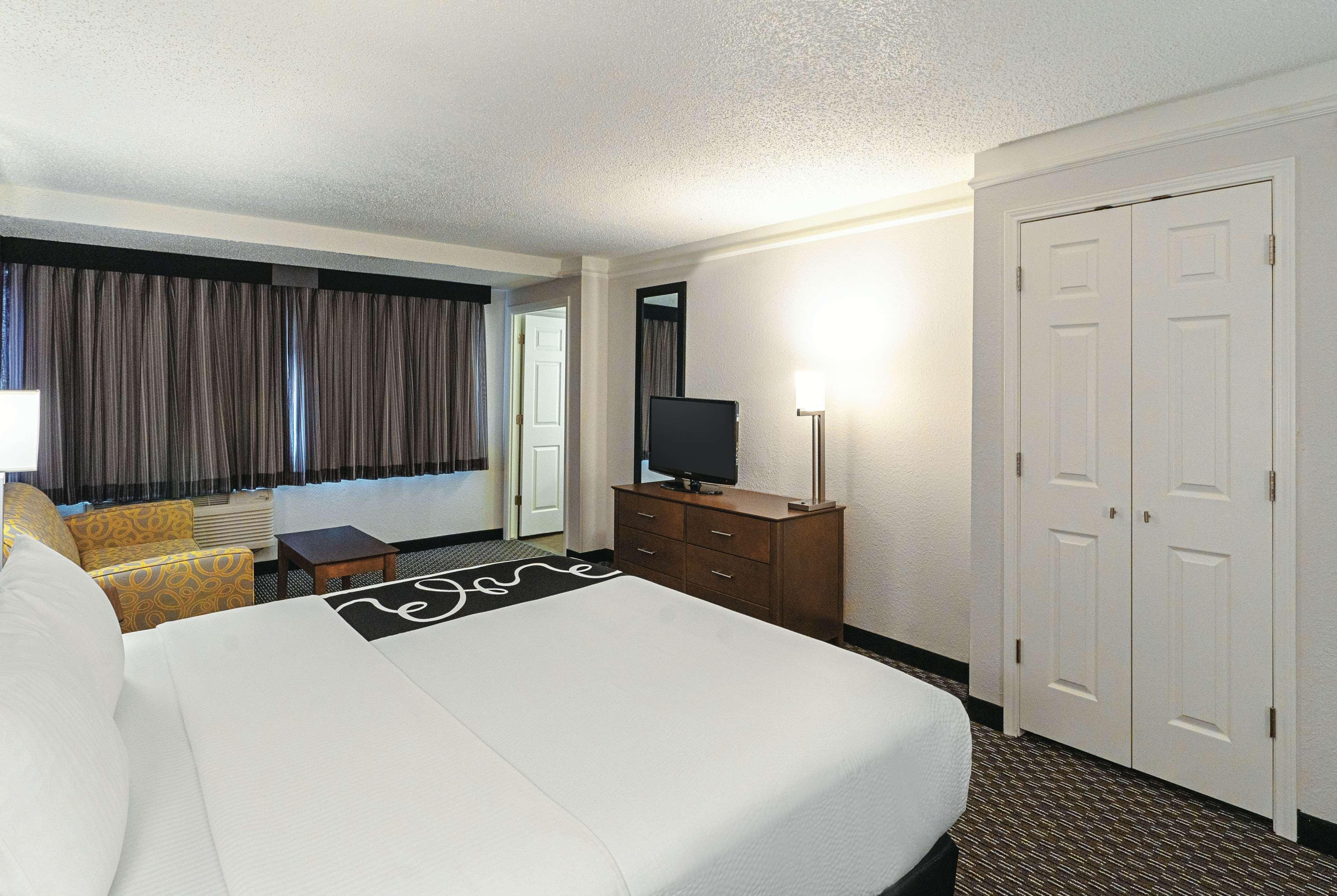 La Quinta By Wyndham Lubbock West Medical Center Hotel Exterior foto