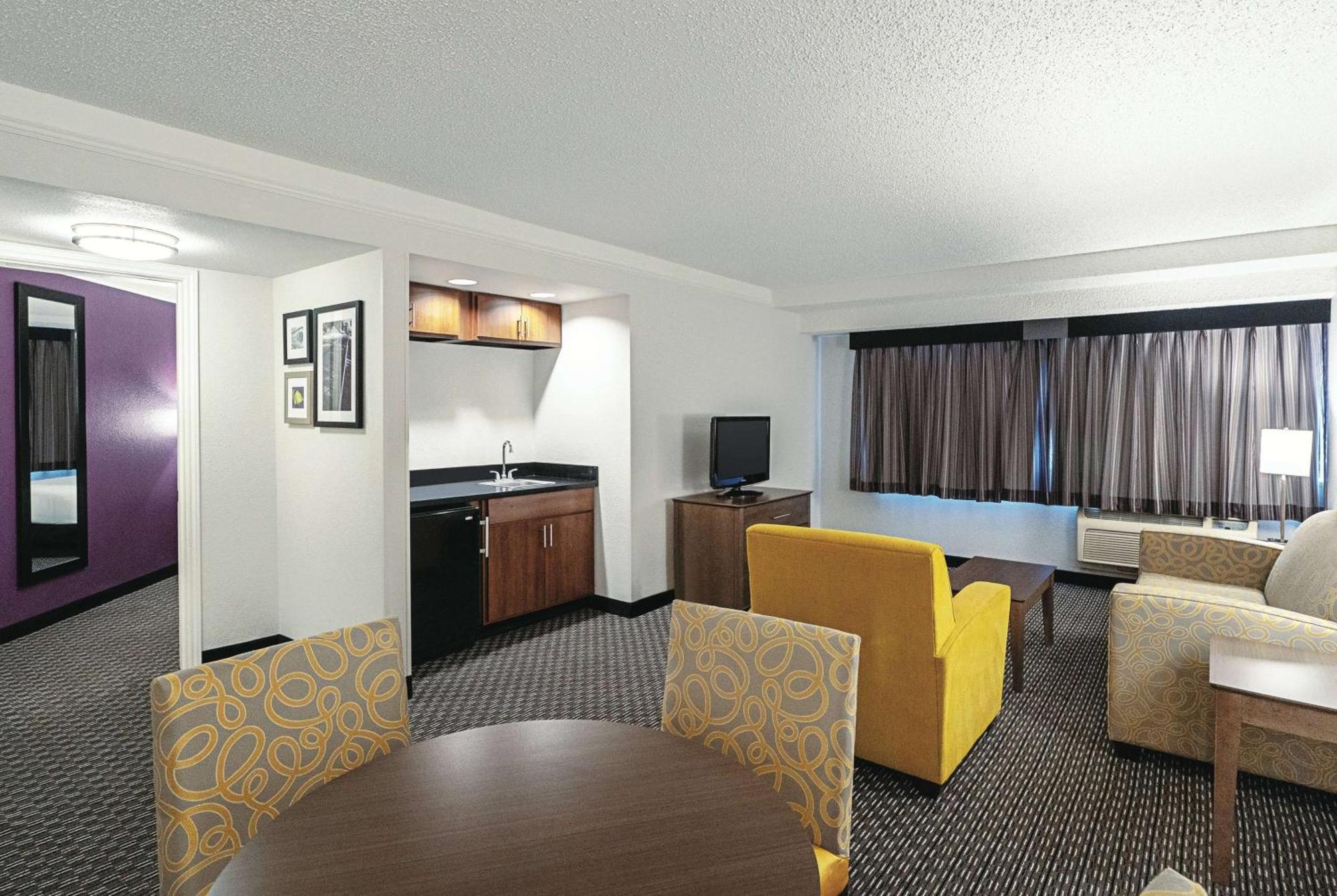 La Quinta By Wyndham Lubbock West Medical Center Hotel Exterior foto